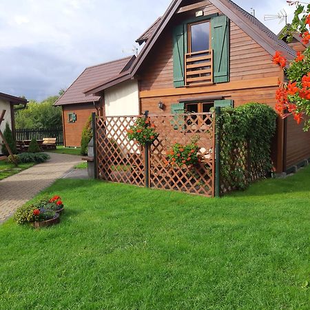 Apartamentowe Domki Drewniane Colorado Karwia Exterior foto