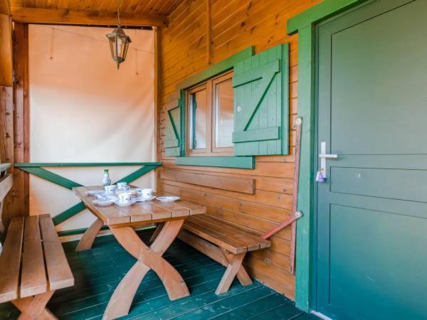 Apartamentowe Domki Drewniane Colorado Karwia Exterior foto