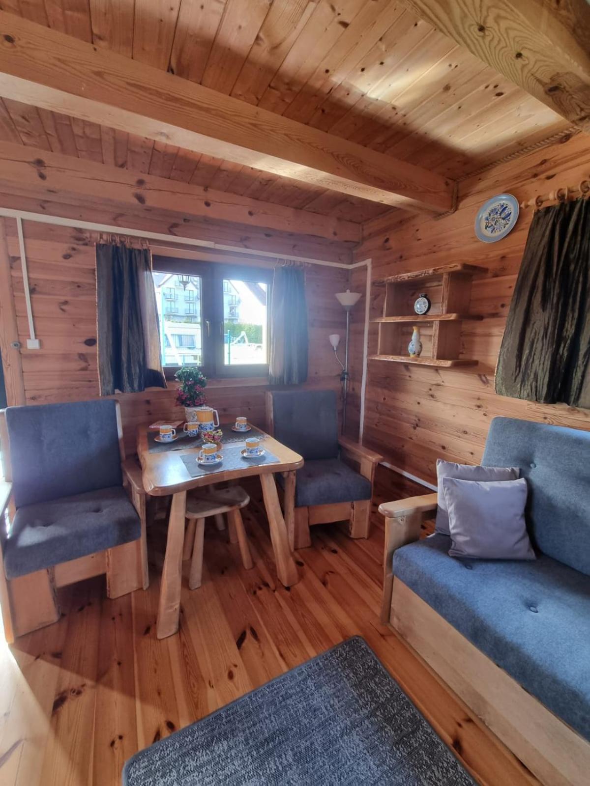 Apartamentowe Domki Drewniane Colorado Karwia Exterior foto